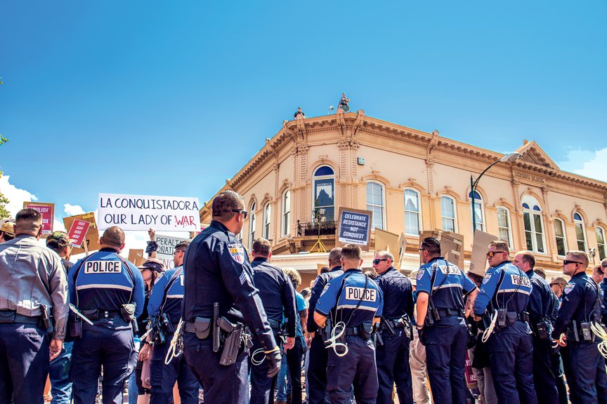 Opinion-MAIN-Entrada-Protest.jpg