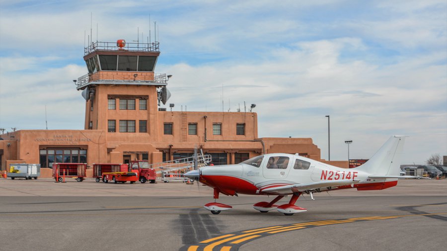 News2-MAIN-Airport-Private-plane.jpg