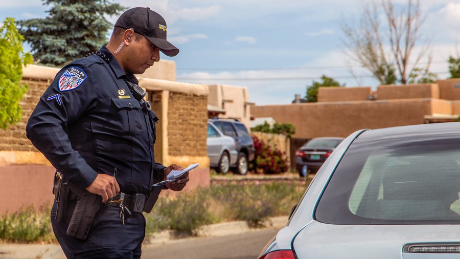 Police-officer-pull-over-Alex-Arroyo.jpg