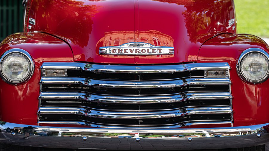 Chevrolet and the Catron Building