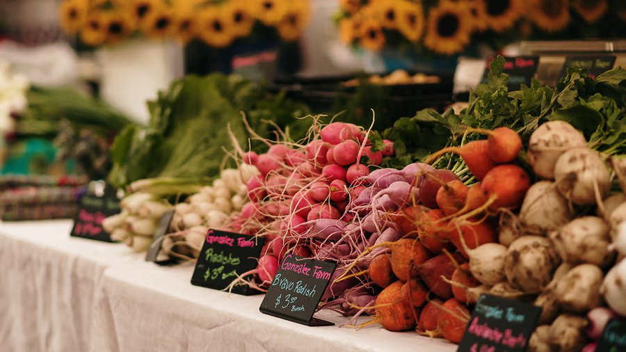 2-farmersmarket-1.jpg