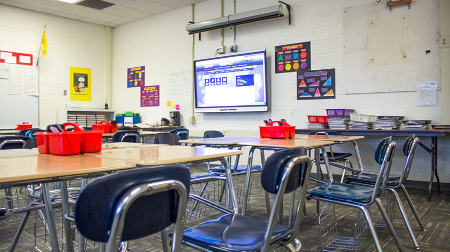 News2-Empty-Classroom-De-Vargas.jpg